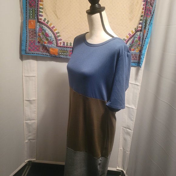 Lula Roe, size L, blue, green and grey. - Picture 3 of 3